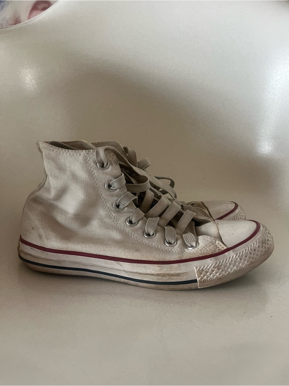 Converse Women Hi Top Sneakers white size 7